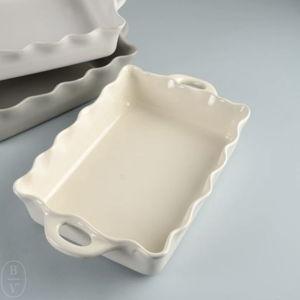 Ruffled Large Rectangle Baker