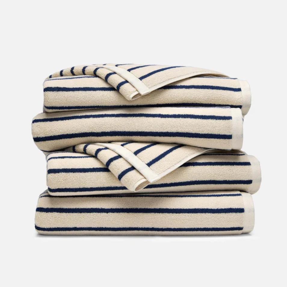 Super-Plush 4-Piece Bath Towel Bundle | Color Striped Abyss