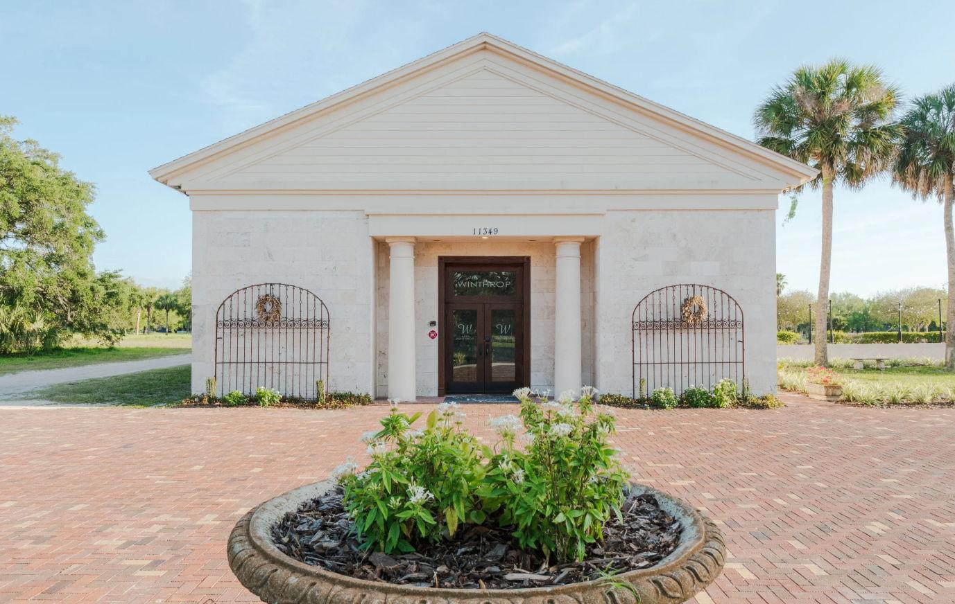 The Wedding Website of Juliannah Stephens and Lydell Kerbo