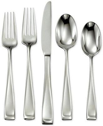 Oneida Moda 65-Pc Set, Service for 12