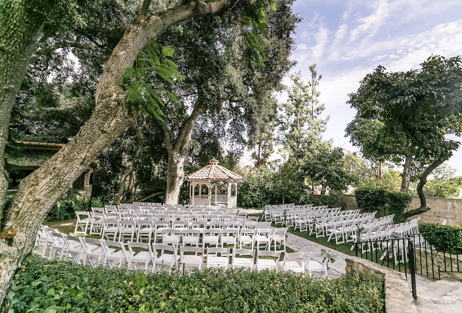 The Wedding Website of Perla Velasquez and Omar Viera