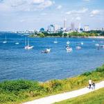 Edgewater Beach Trail