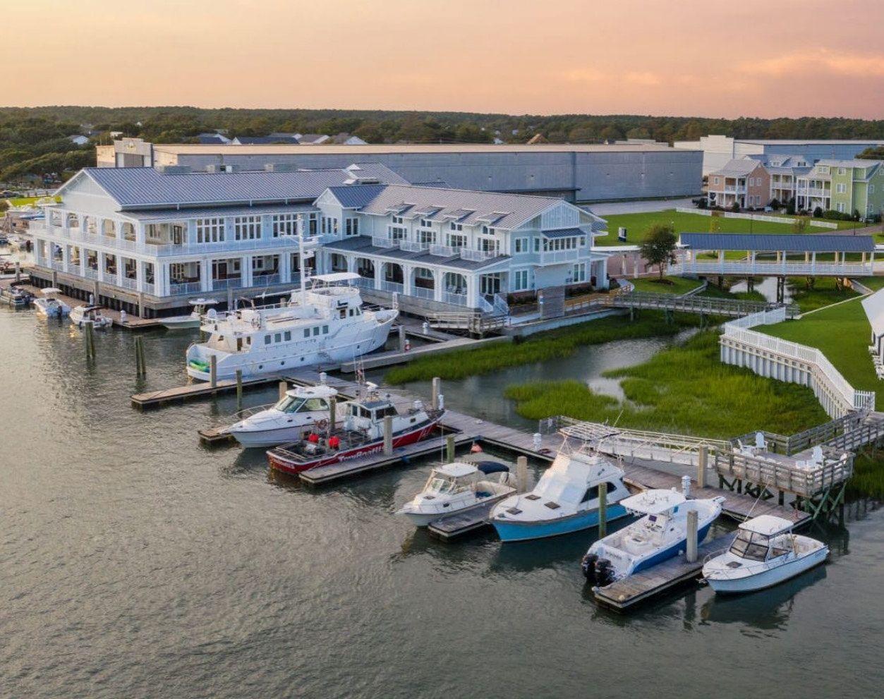 The Wedding Website of Camille Oakley and Christian Martin