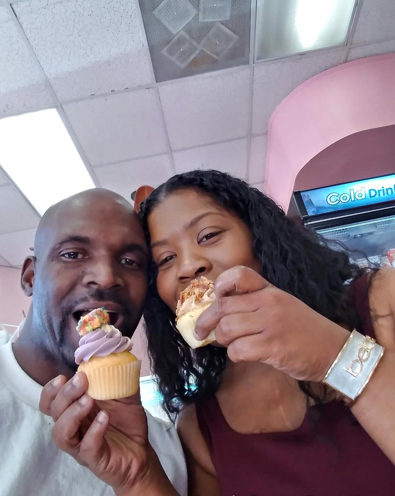 Cuppies (first date)