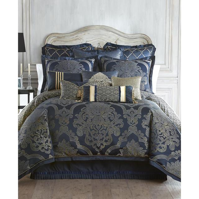 Waterford Reversible Vaughn Queen 4-Pc. Comforter Set