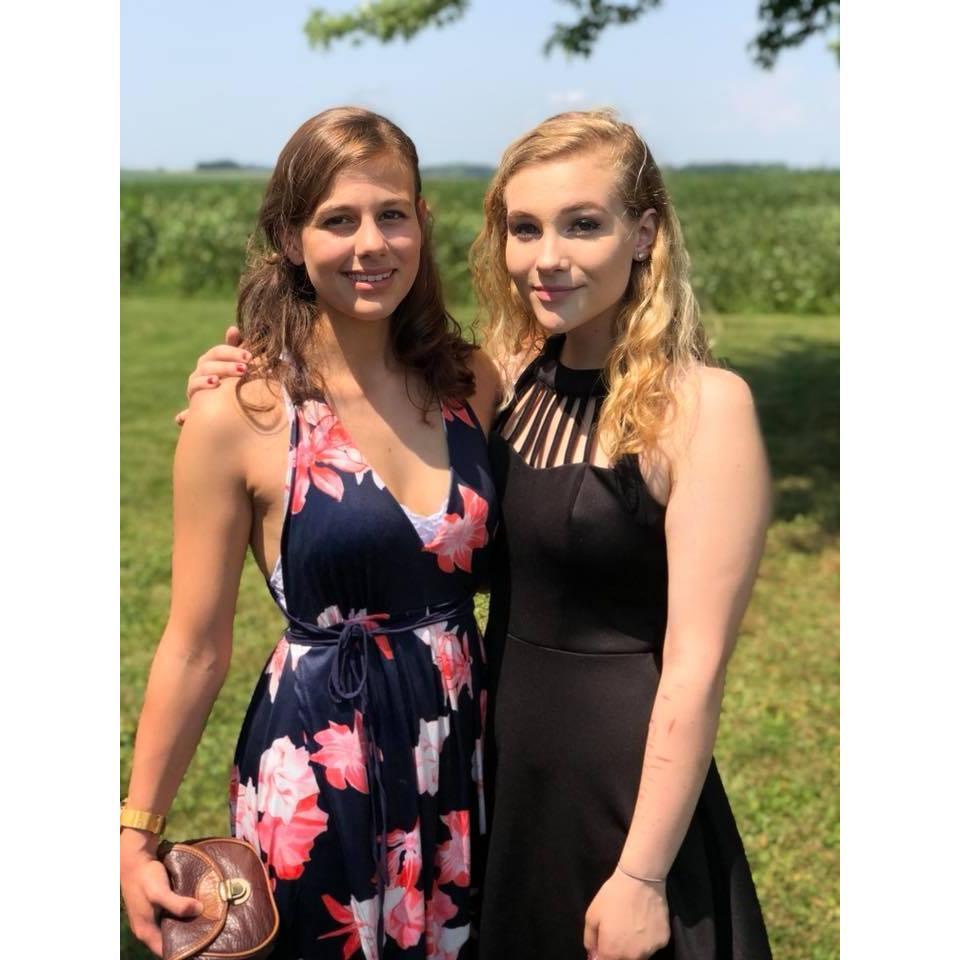 Lina and Victoria!