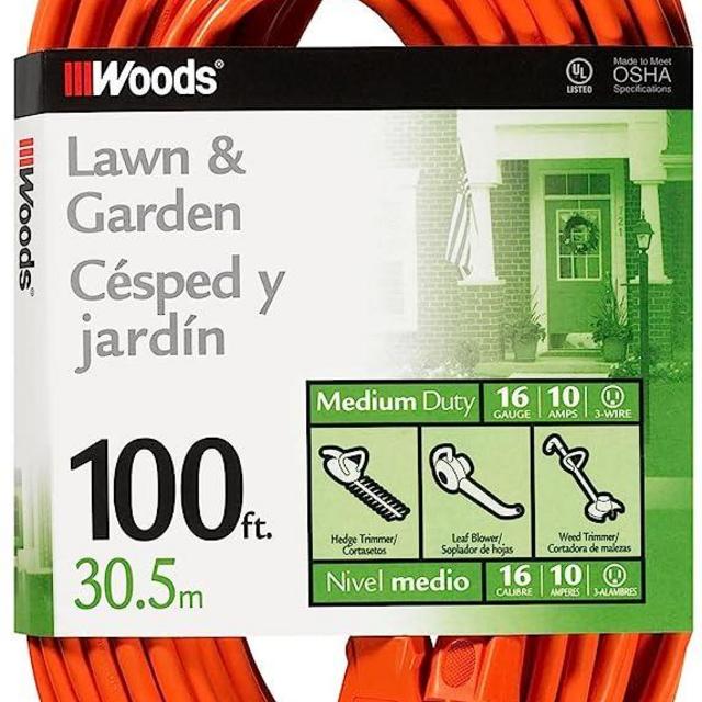 Woods 0269 16/3 SJTW General Purpose Extension Cord; Orange; 100-Foot