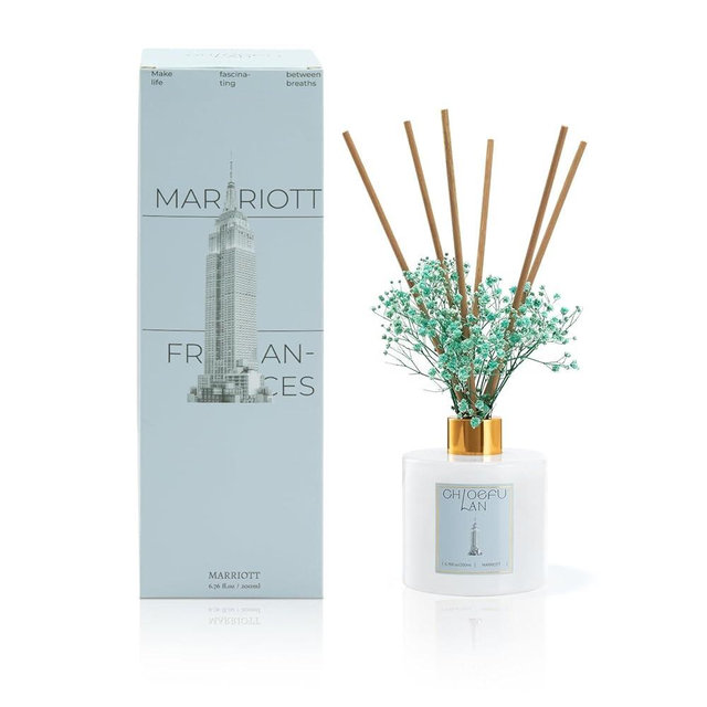 Chloefu Lan Reéd Diffuser,6.7 oz Natural Essential Scented Oil with Diffuser Sticks, Best for Bathroom Decor, Living Room Decor, Home & Office Decor, Aromatherapy Diffuser Oil Gift Set