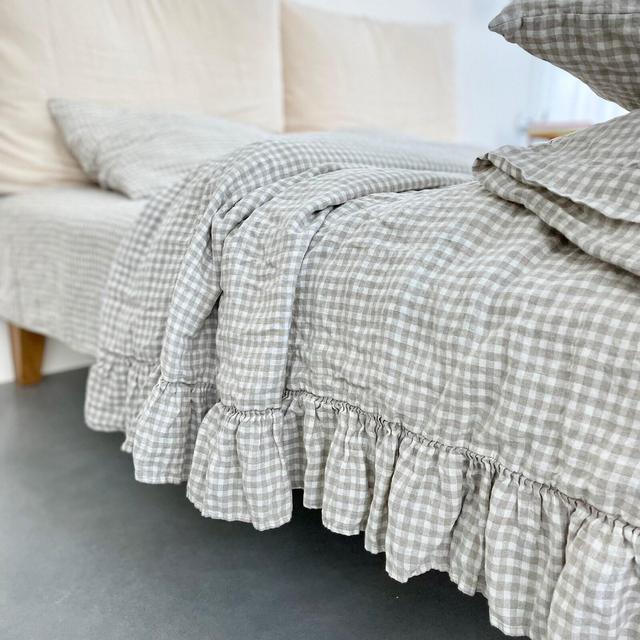 LINEN DUVET COVER . Shabby Chic linen ruffled duvet cover. Softened and washed linen. MOOshop