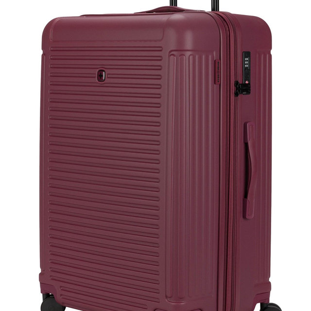 SWISSGEAR Summit Reserve Large Checked Spinner