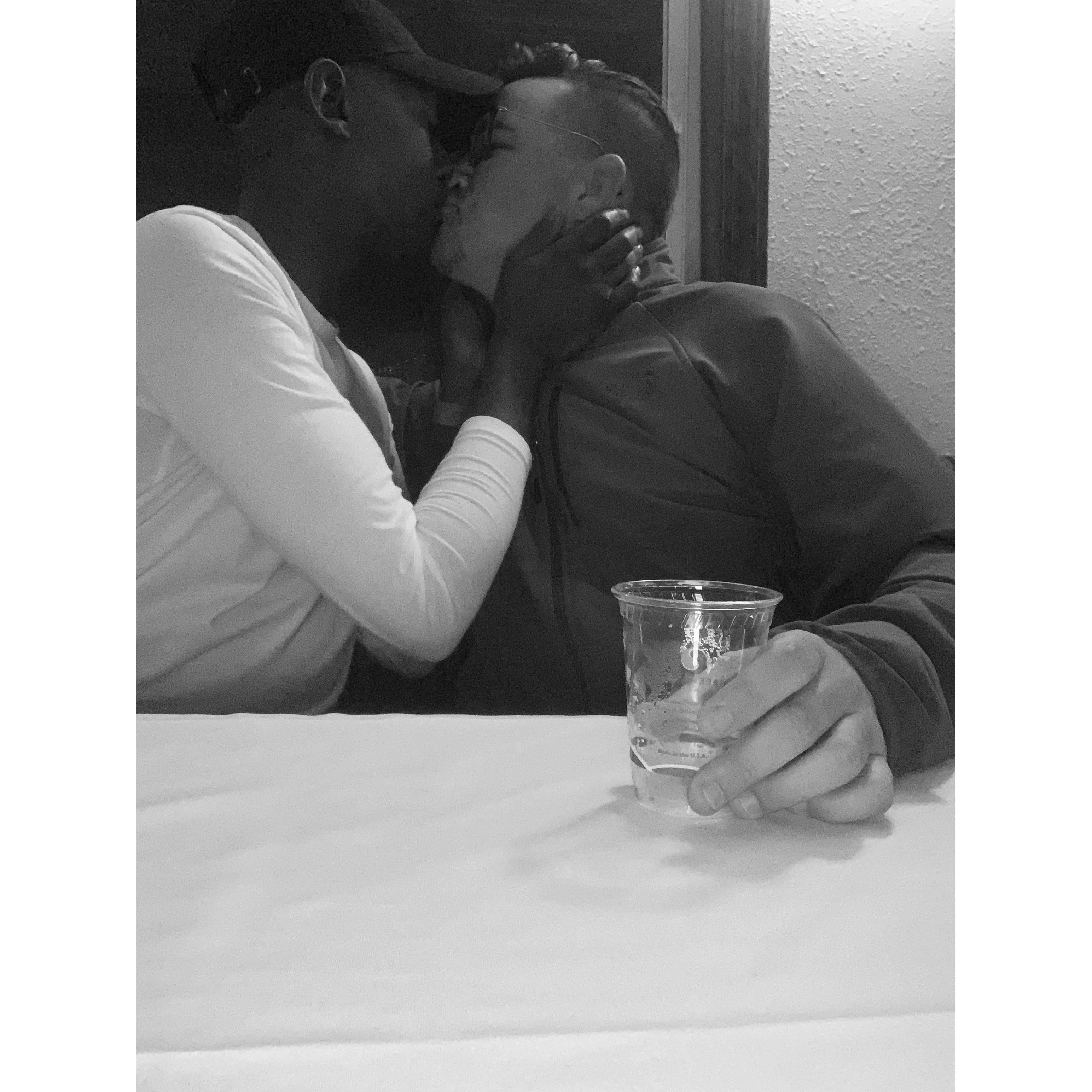 What a set a lips this Minnesota man has :)