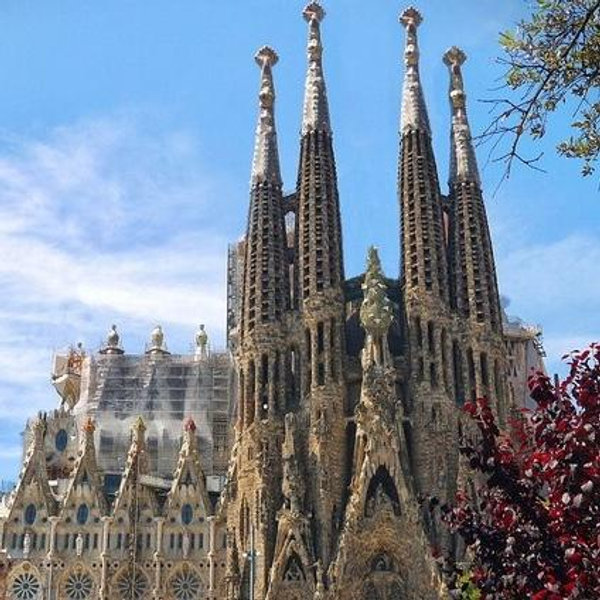 Gaudi Architecture & Modernism Tour for 2 - Barcelona