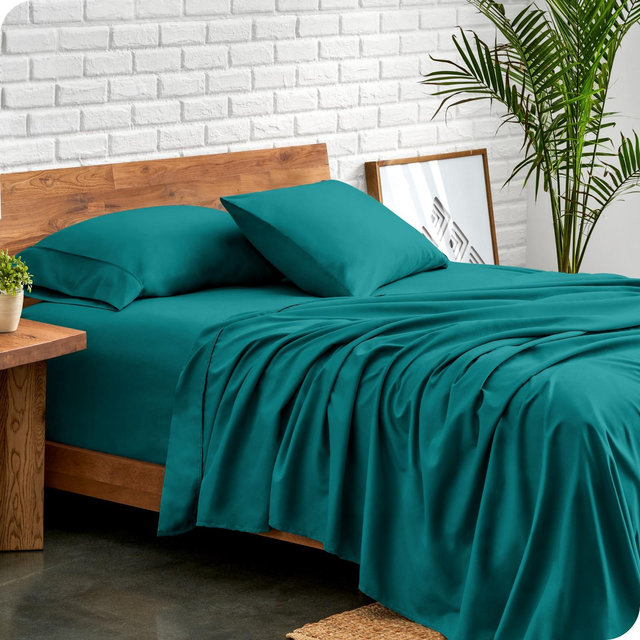 Queen Emerald 4 Piece Ultra-Soft Double Brushed Sheet Set by Bare Home