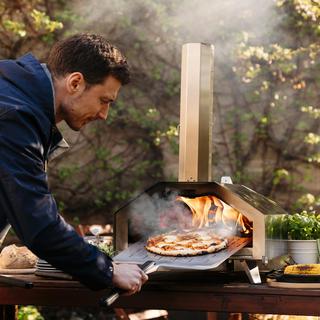 Ooni Pro Wood-Fired Bundle