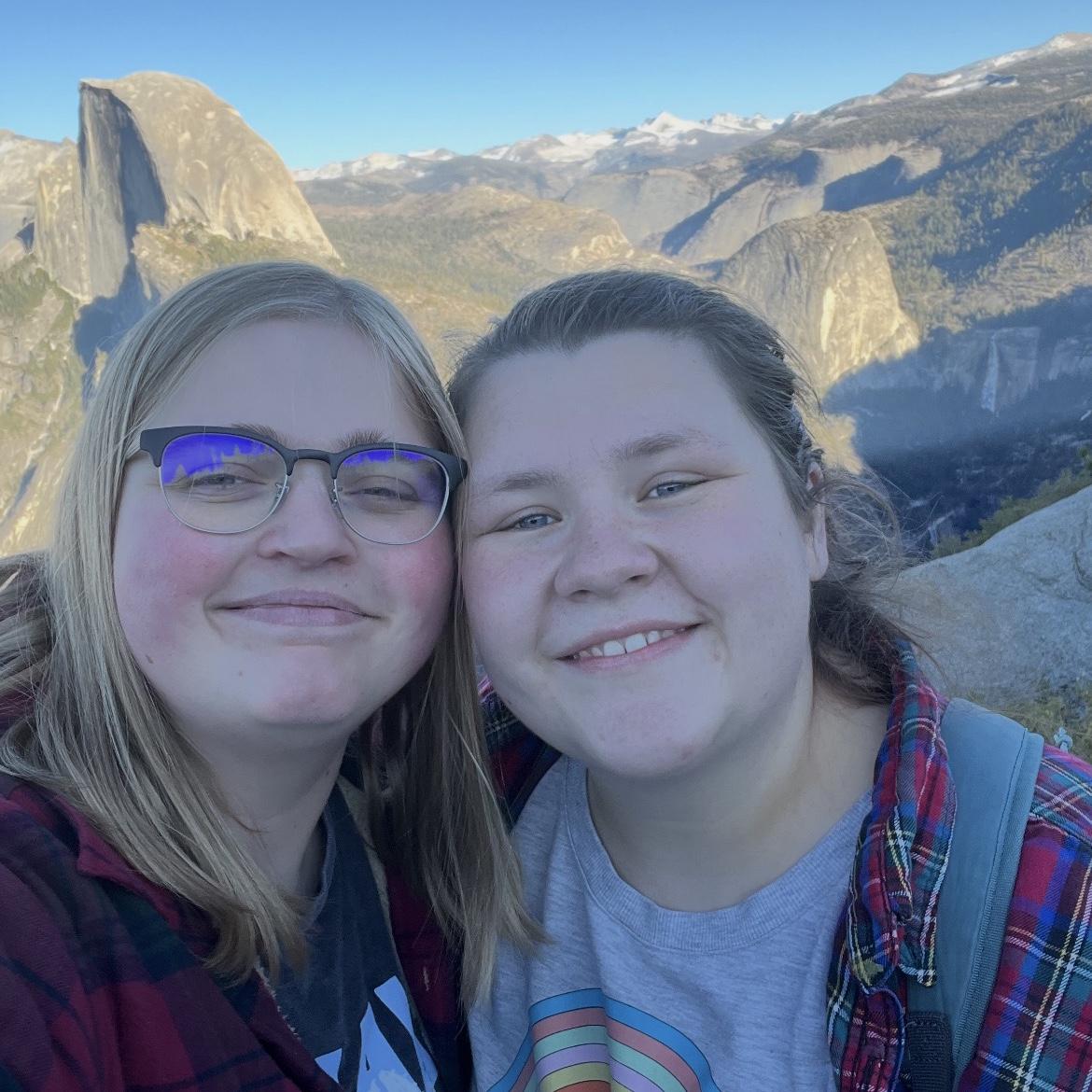 Great views from Glacier Point in Yosemite! Of the left, you can see Half Dome and on the right you can see Nevada Falls.