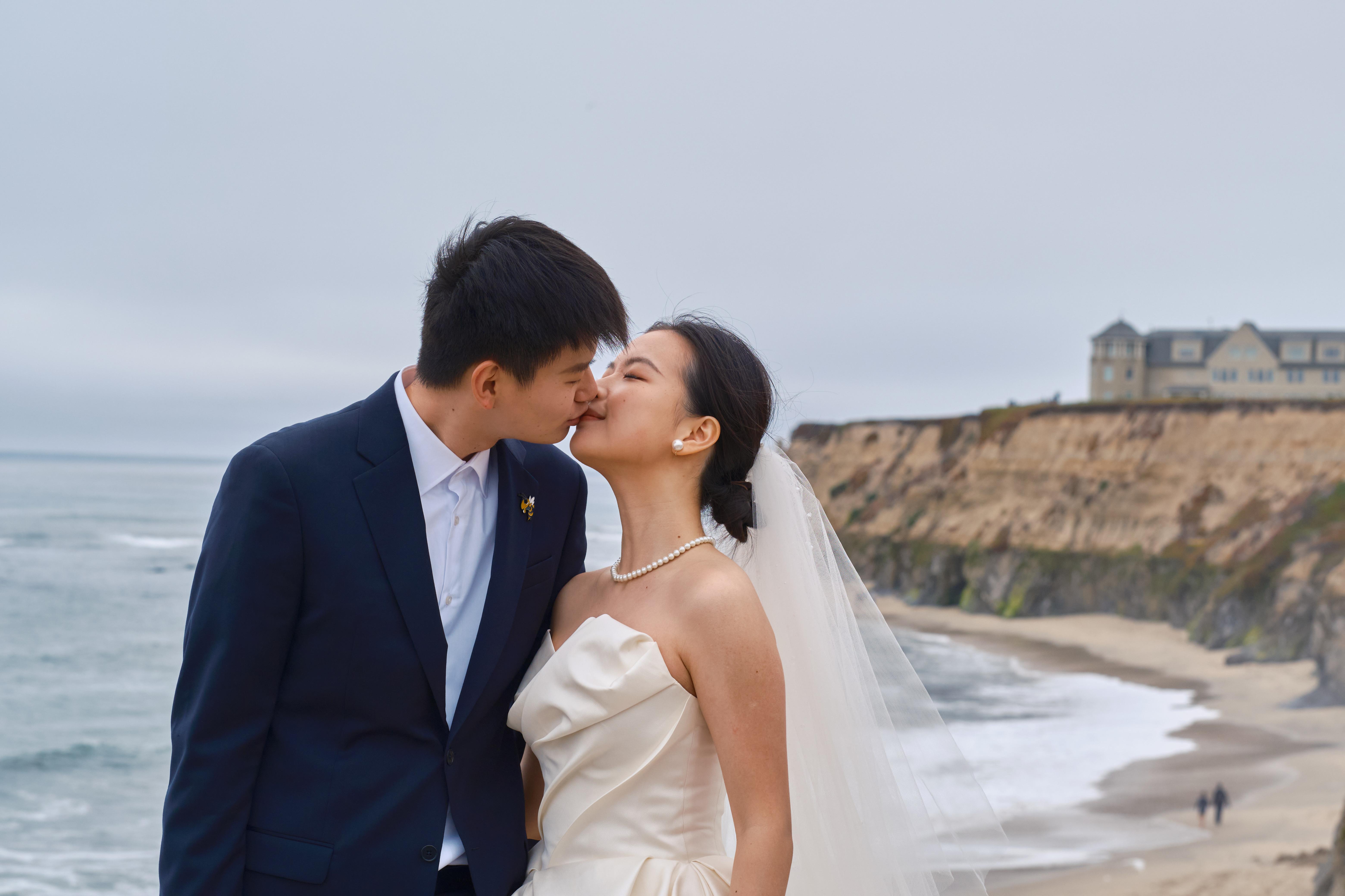 The Wedding Website of Xinyue Zhang and Zhiyuan Zhang