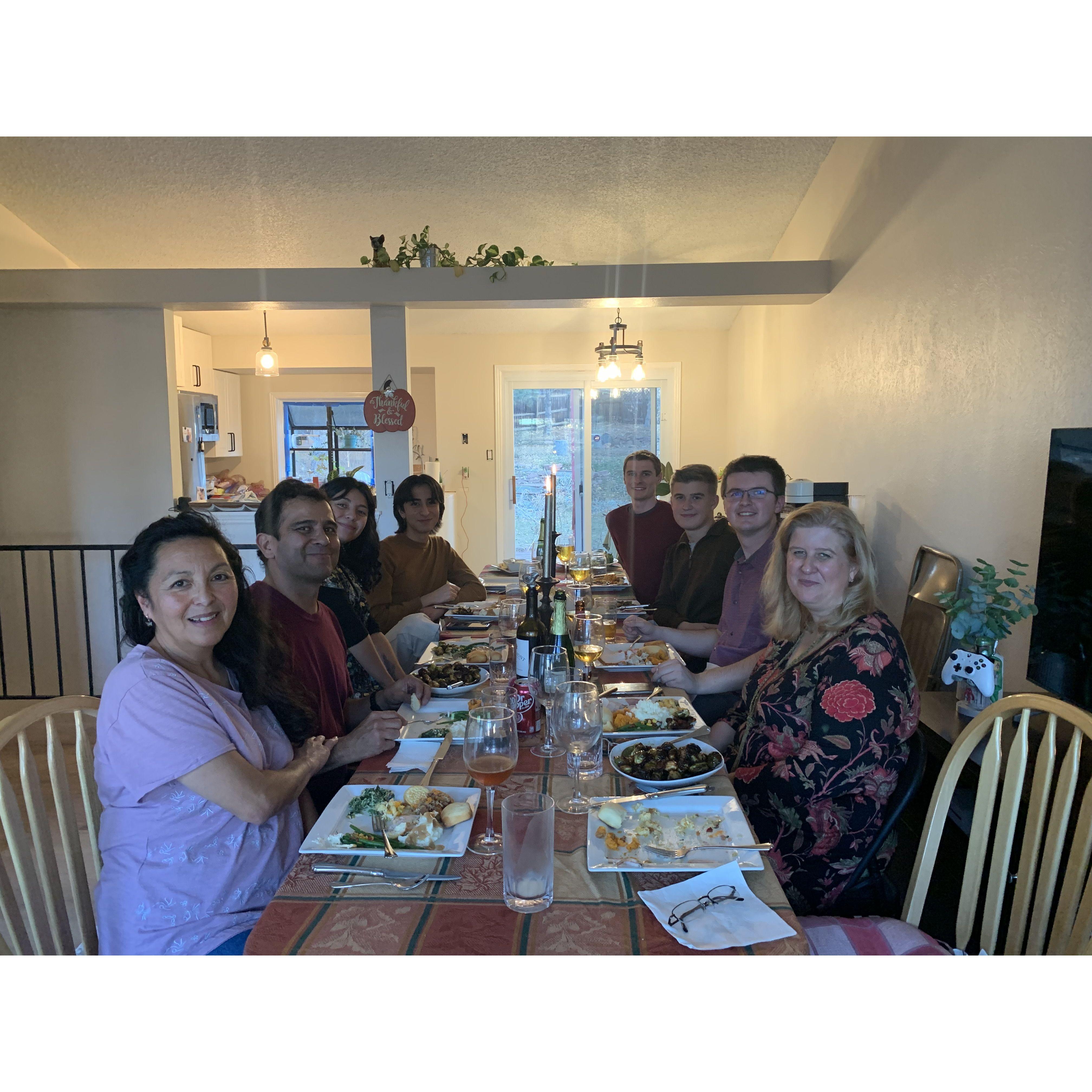 Family Thanksgiving in the new house!