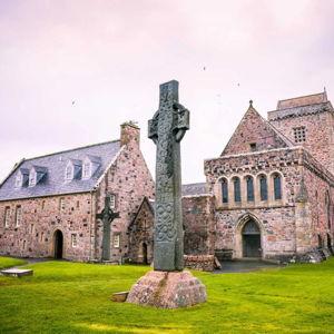 Honeymoon: Explore Iona