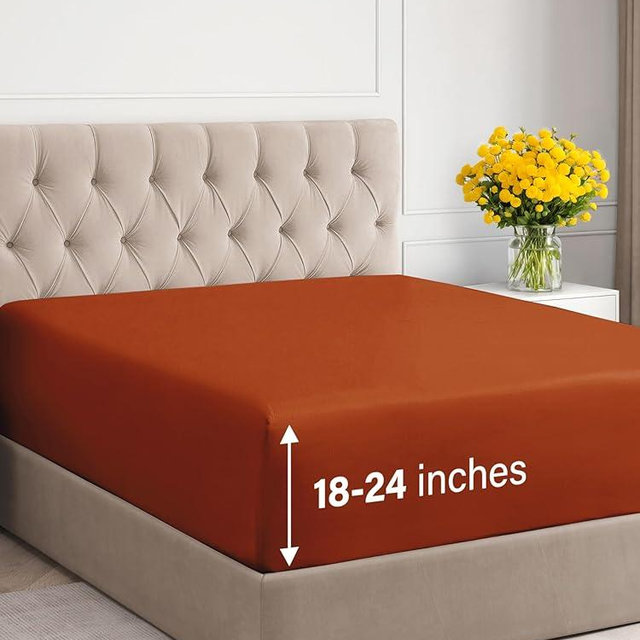 Extra Deep Queen Fitted Sheet - Hotel Luxury Single Fitted Sheet Only - Easily Fits 18 inch to 24 inch Mattress - Soft, Wrinkle Free, Breathable & Comfy Extra Deep Pockets Terracotta Fitted Sheet