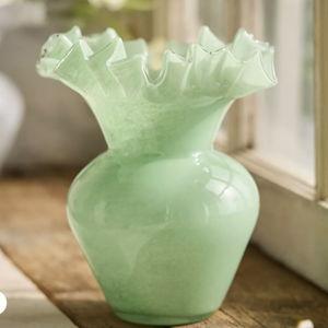 Ruffled Glass Bud Vase