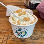 Bruce & Ollie's Ice Cream, Specialty Coffee & Deli