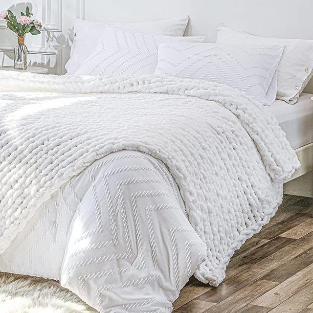 Chunky Knit Blanket Throw 51x63, Soft Chenille Yarn Giant Knitted Throw Blanket, Big Knit Blankets Chunky, Thick Cable Knit Throw, Large Rope Knot Crochet Throw Blankets for Couch Bed Sofa (White)