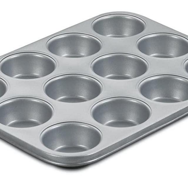 Cuisinart AMB-12MP Chef's Classic Nonstick Bakeware 12-Cup Muffin Pan, Silver