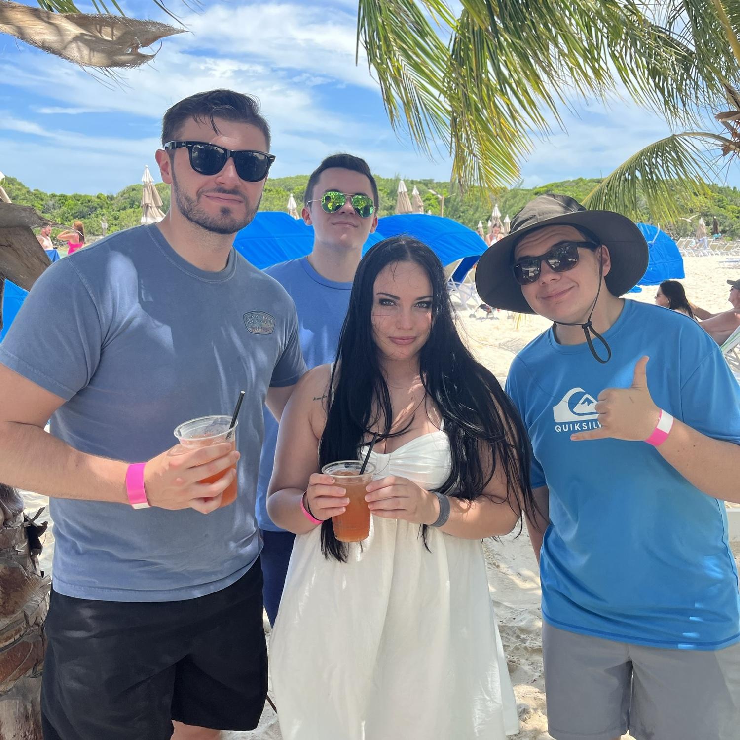 Family trip to the Bahamas !