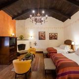 Porta Hotel Antigua