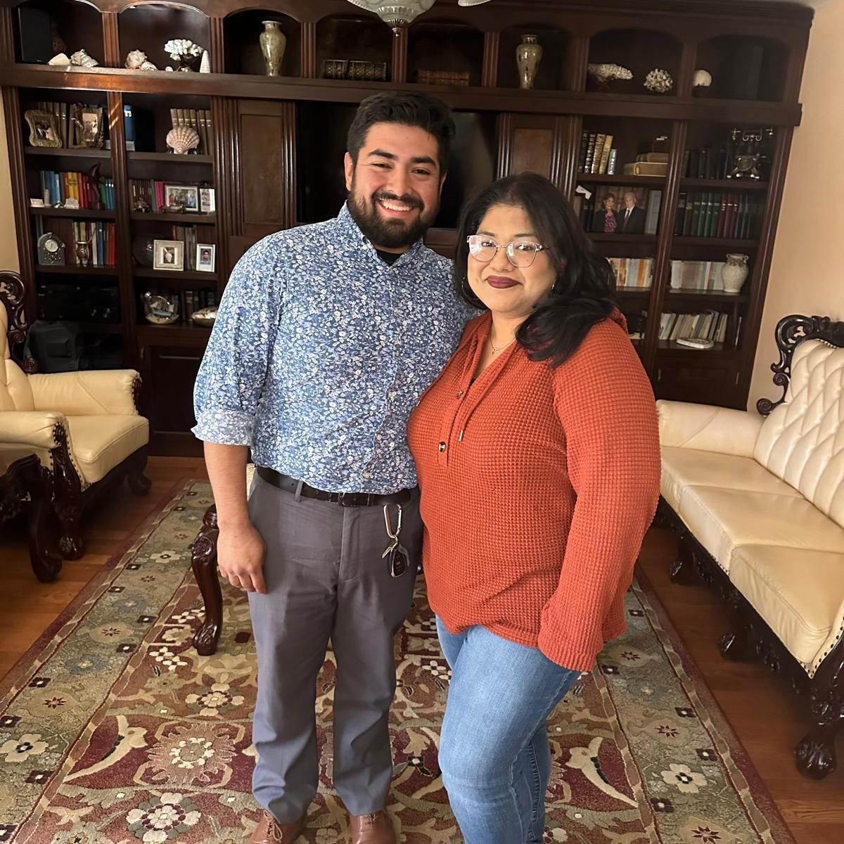 Nuestra primera foto como novios.