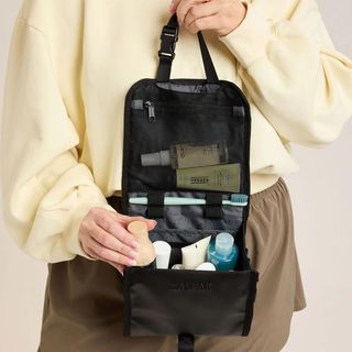 Terra Hanging Toiletry Bag