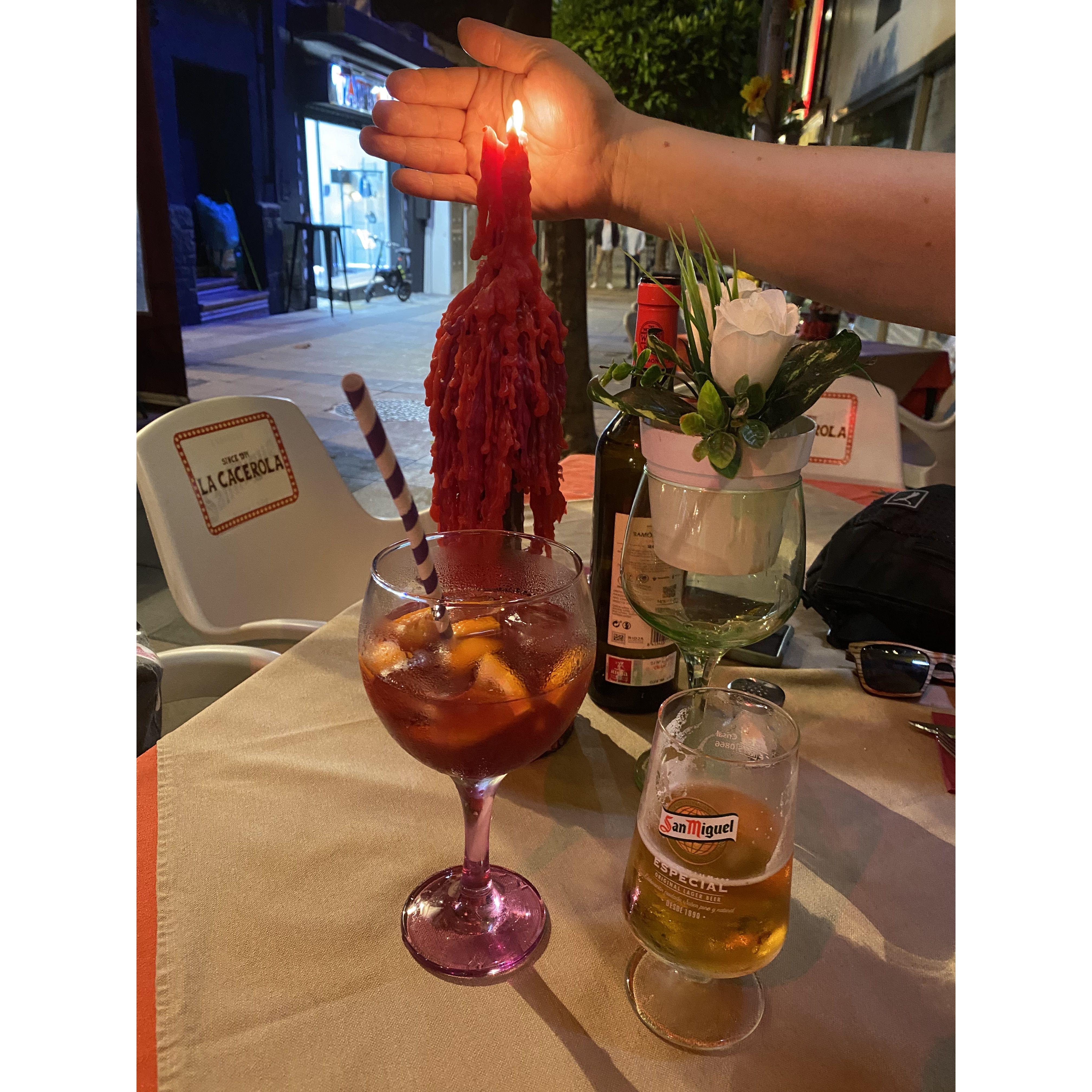 Alejandra y Nicolas, gracias - cheers to La Cacerola in Málaga for taking care of us on our last night of the trip