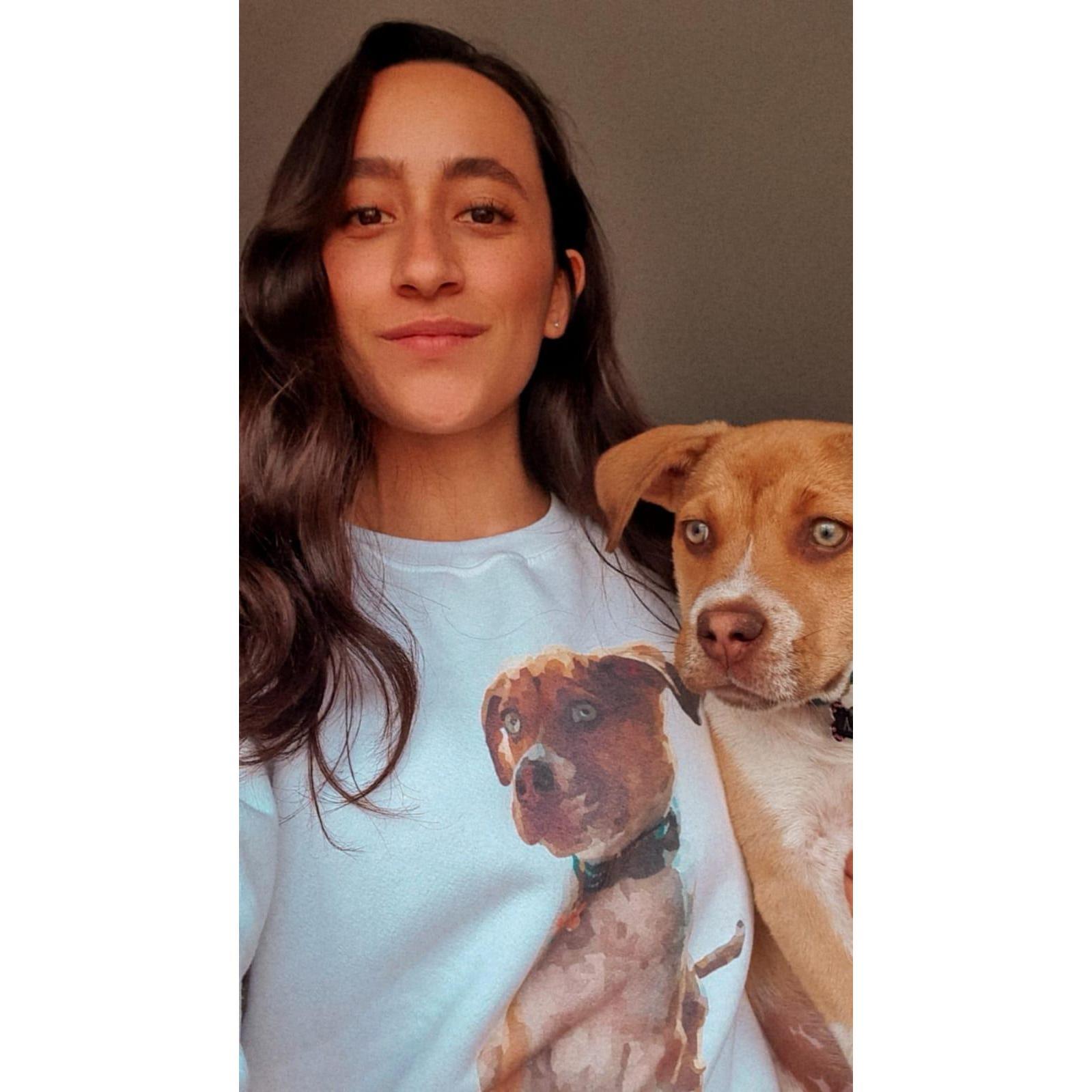 ¿Se nota que la amamos?
Can you tell we love her?