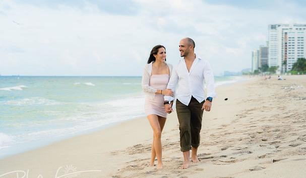 The Wedding Website of Abigail Green and Moises Bravo