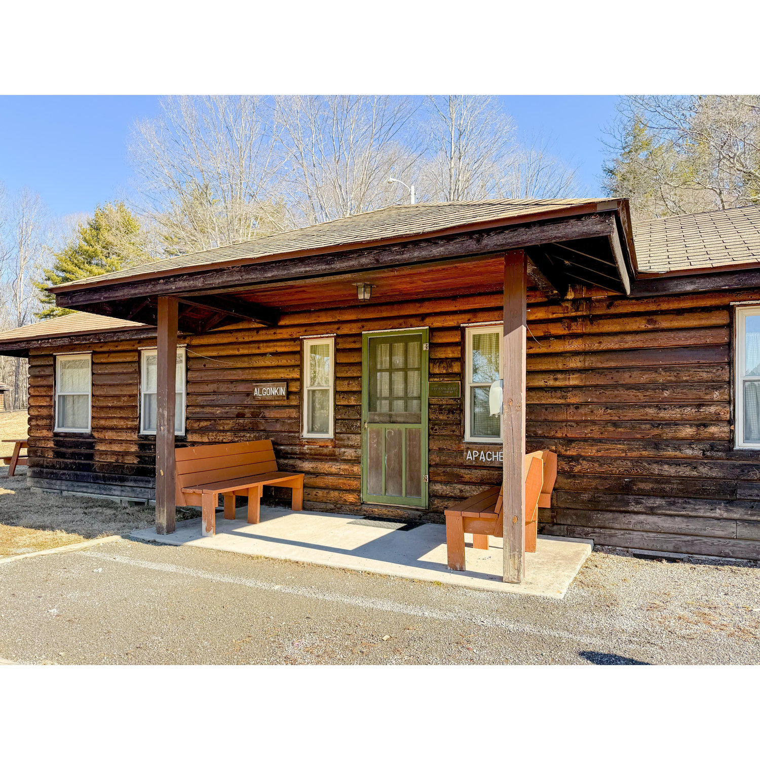 Junior Village Cabin: Split in two halves, each sharing an in-cabin bathroom.