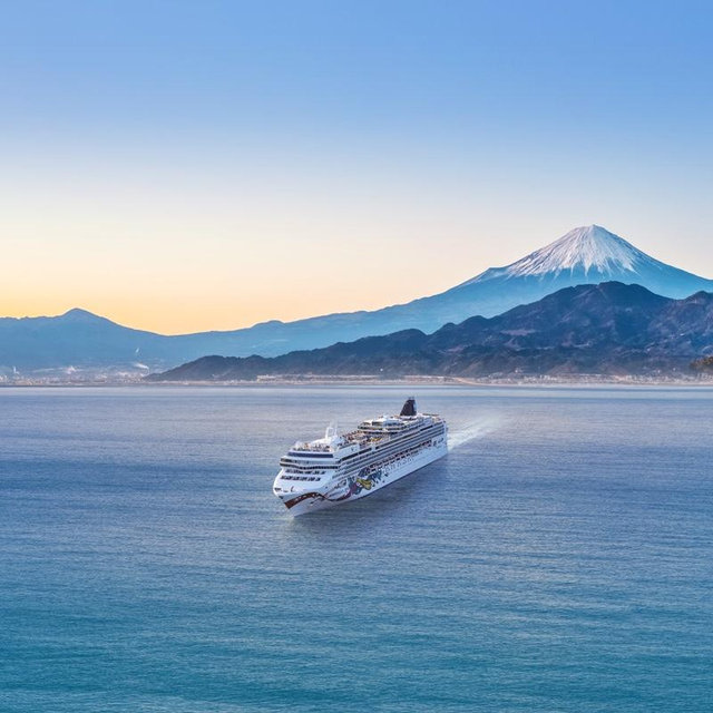 Honeymoon Cruise & Flights: 11-Day Asia Adventure