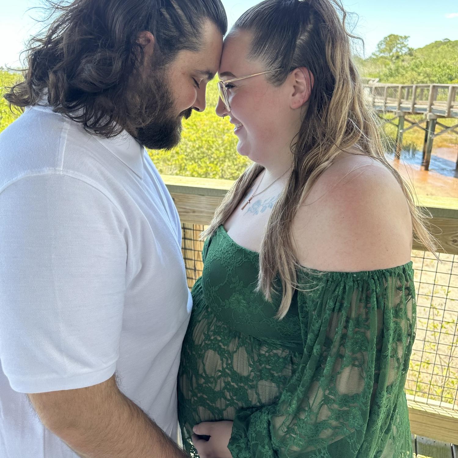 Maternity photos 2023