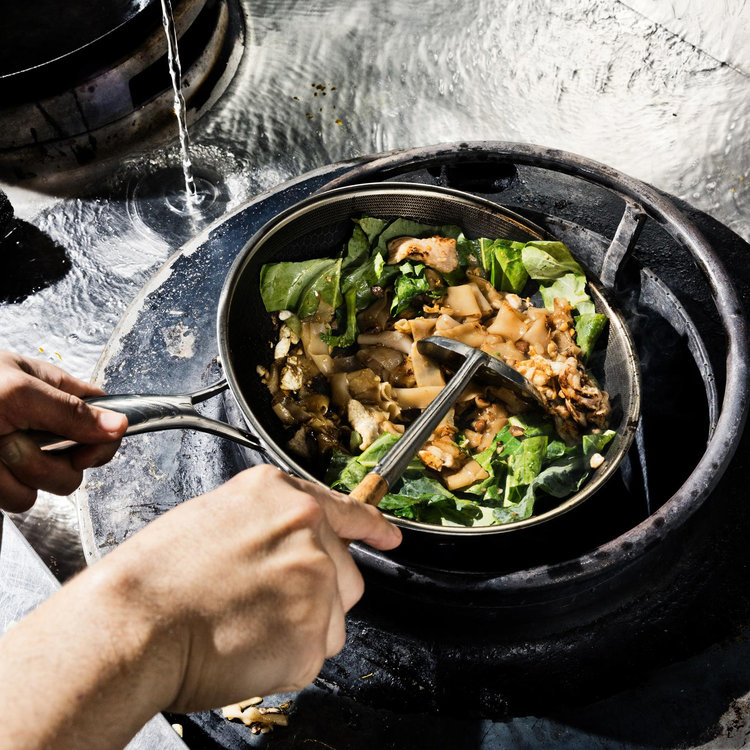 HexClad Hybrid Cookware, 12-Inch Wok | Zola