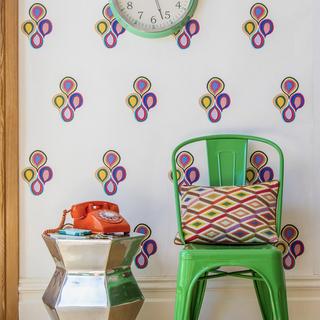 Concentric Teardrops Wallpaper