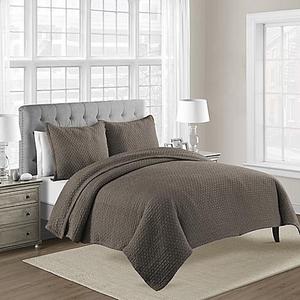 Bridge Street Lexington Coverlet in Mocha