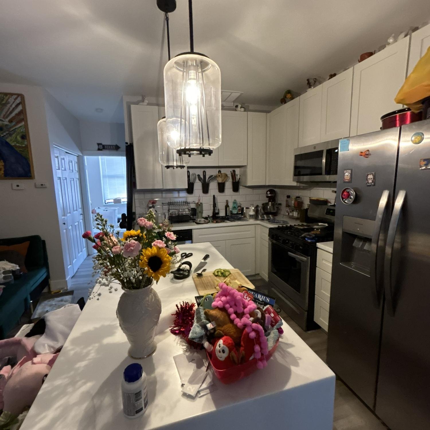 our cutie apartment in STL! We were only there for a year so many didn't get to see it. We lived in a really fun area called Soulard, where we made friends with our neighbors :) -Carissa