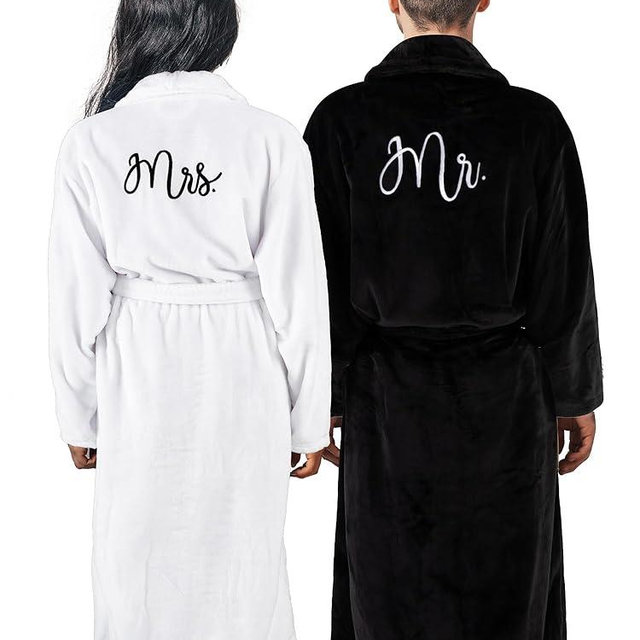 Jecery 2 Pcs His and Hers Robes for Couples Set Mr and Mrs Bathrobes Flannel Couples Matching Robe Kimono Hotel Spa Robe with Pockets for Men Women Wedding Anniversary Engagement Gifts White, Black