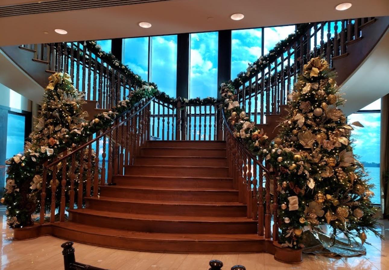 The Wedding Website of Isabella McKibbin and Riley Smith