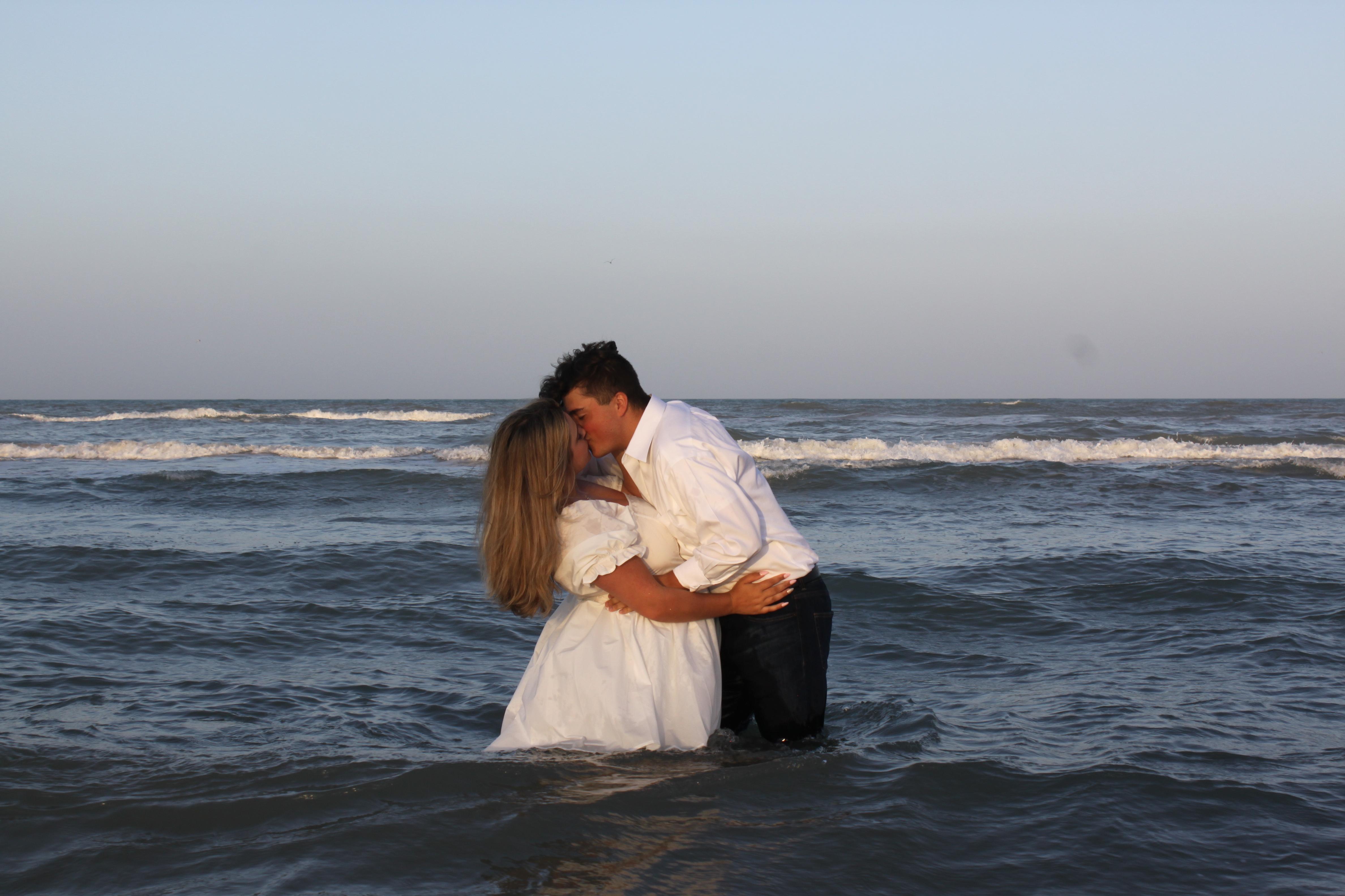 The Wedding Website of Emma Jansen and Chase Dickerson