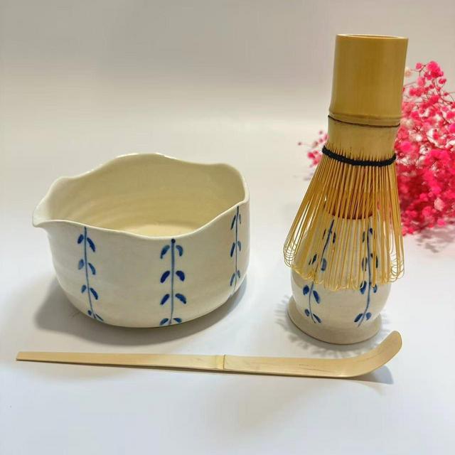 Pre-order Blue Vine Handmade Ceramic Matcha Bowl,Large Capacity Matcha Bowl, Birthday Gift,Personalized Vine Matcha Bowl,Matcha Bowl Set