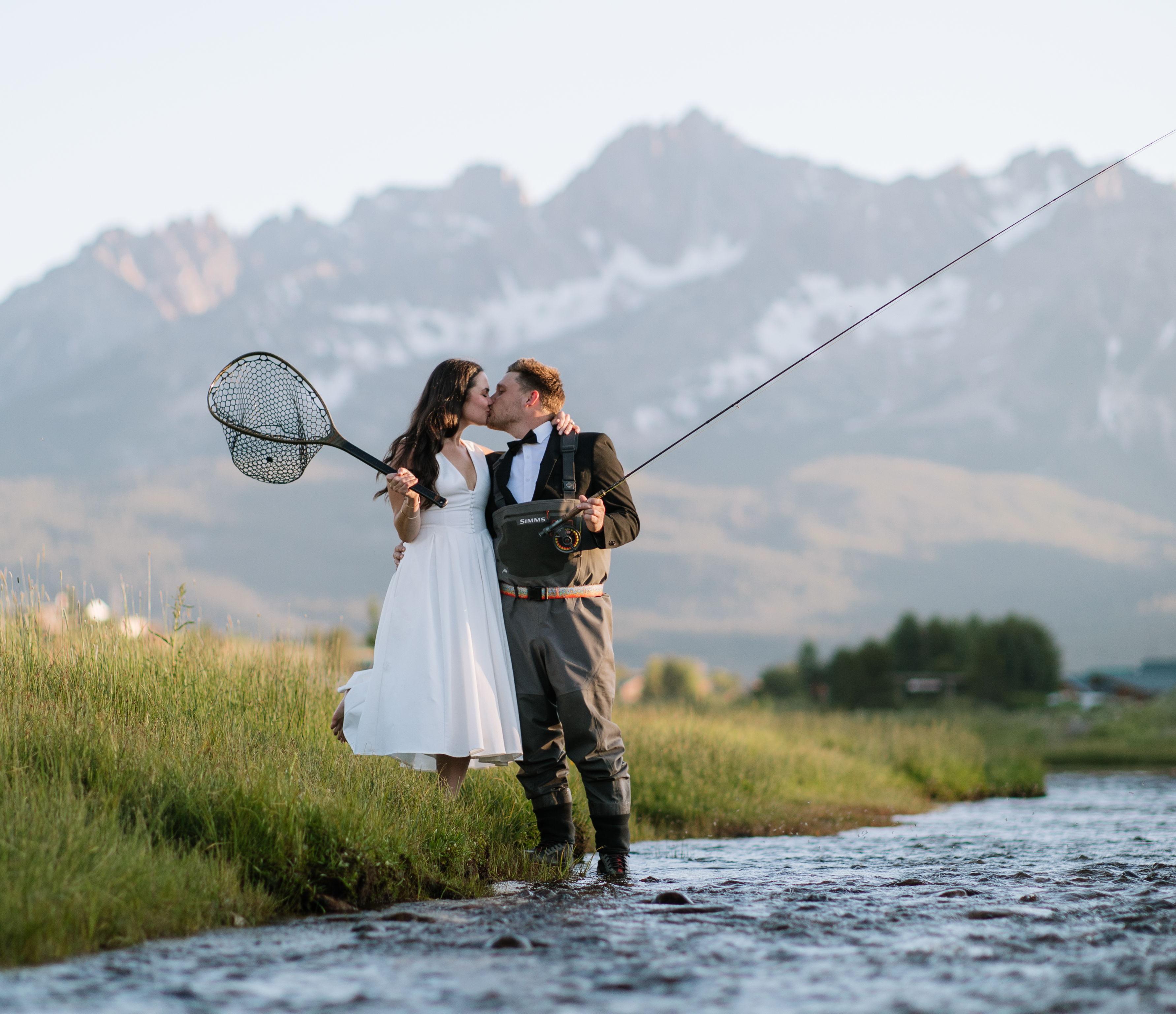 The Wedding Website of Faustine Moulton and Michael Murphy