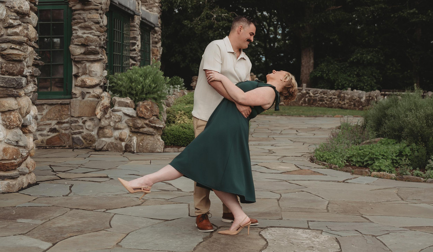 The Wedding Website of Stephanie Crook and Christopher Scalia