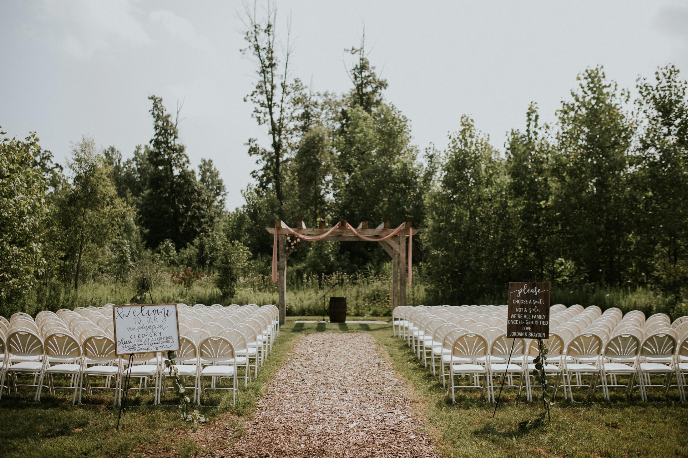 The Wedding Website of Michelle Arias and Levi Hoffman