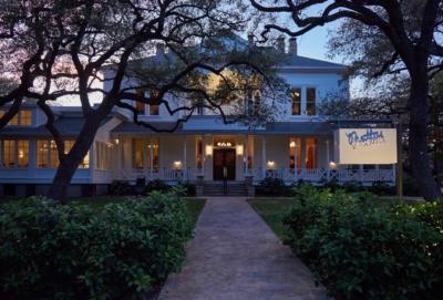 The Wedding Website of Rachael Baker and Hunter Wattinger