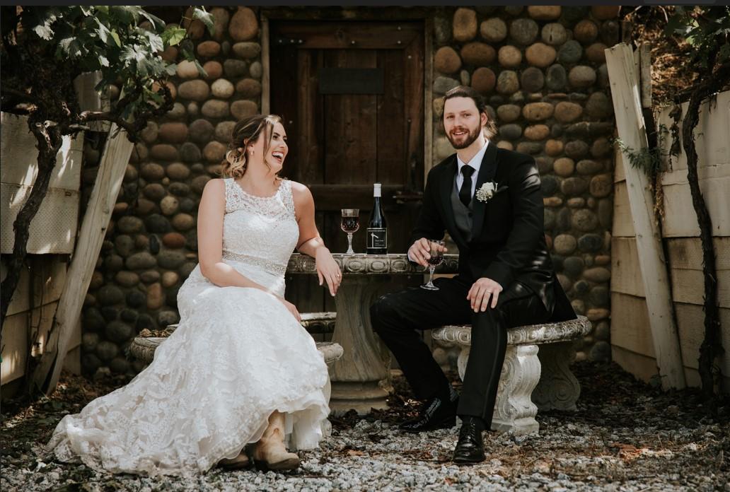 The Wedding Website of Laura Bailey and Zachary Bailey